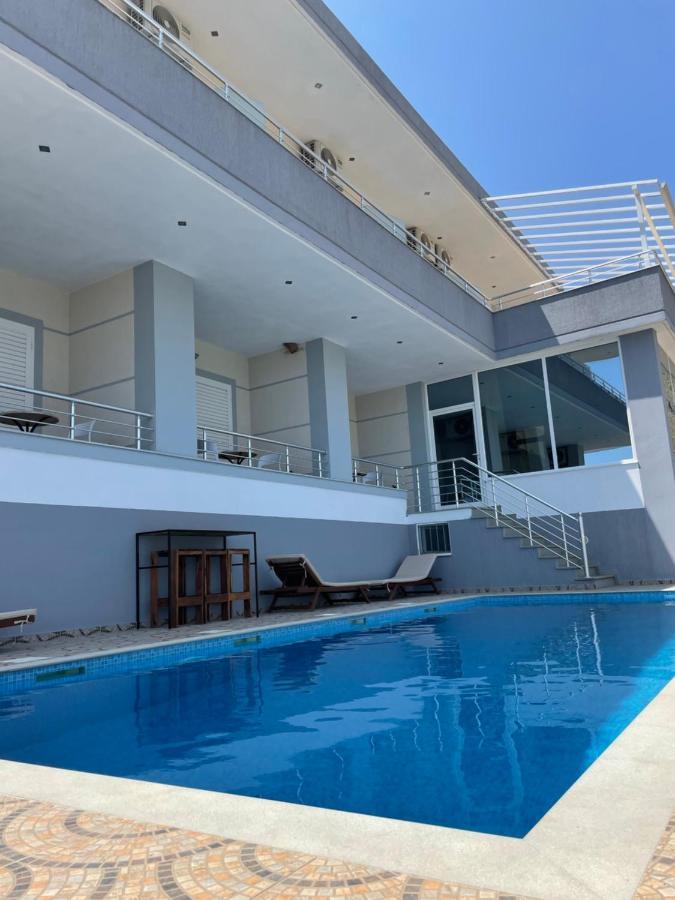 Vitamin Sea Sarandë Exterior foto